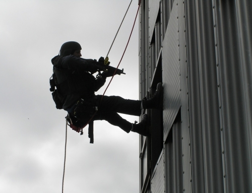 SWAT_rappelling_school__one_044